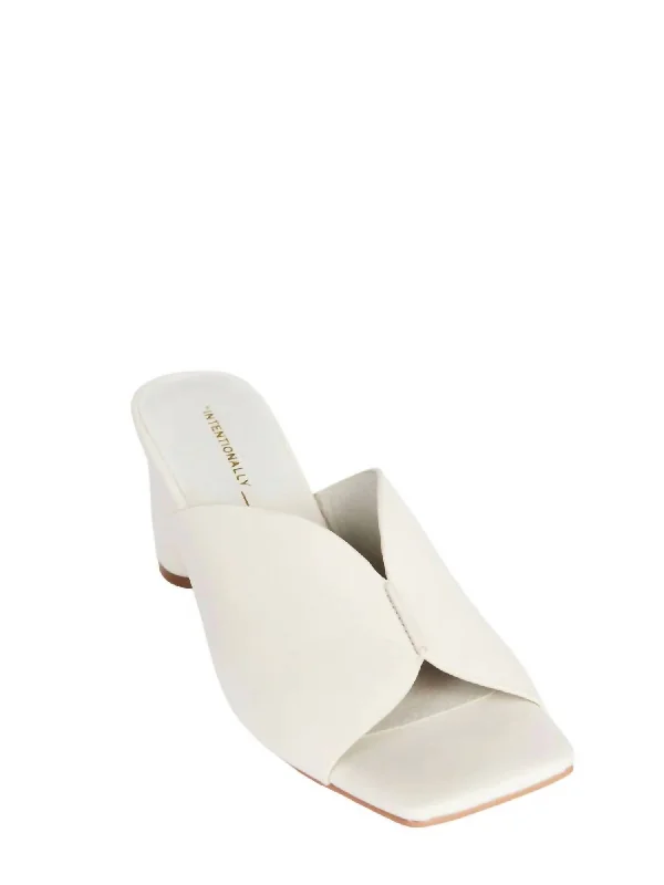 Closeout Women's Kamika Sandals In Cream
