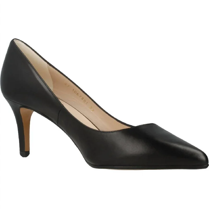 Edurne Pumps In Negro